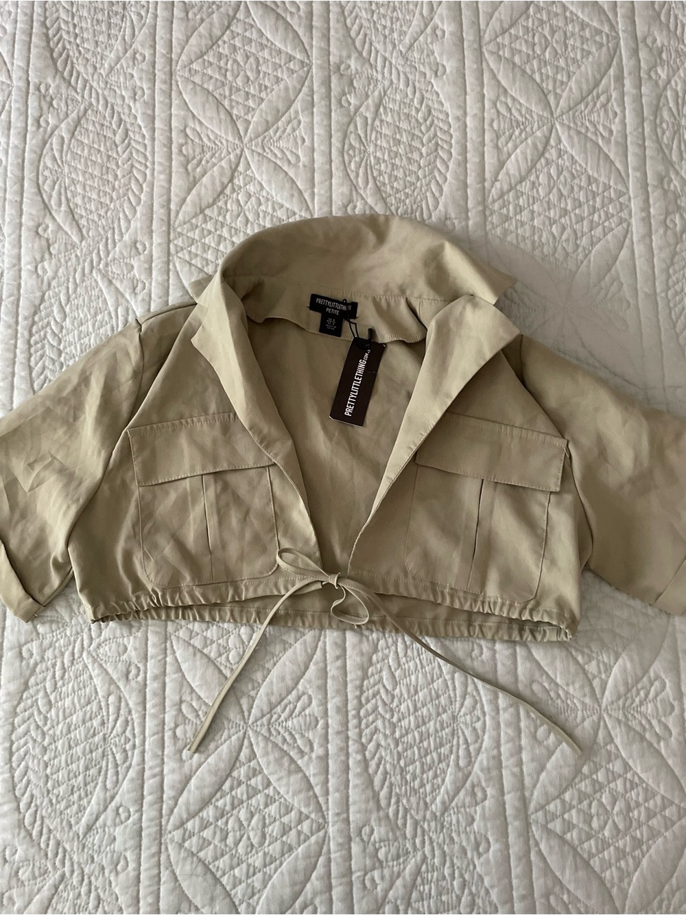 PrettyLittleThings The Tie Front Cropped Sage Green Jacket NWT Size 4
